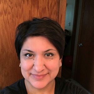 Meet your Posher, Monica